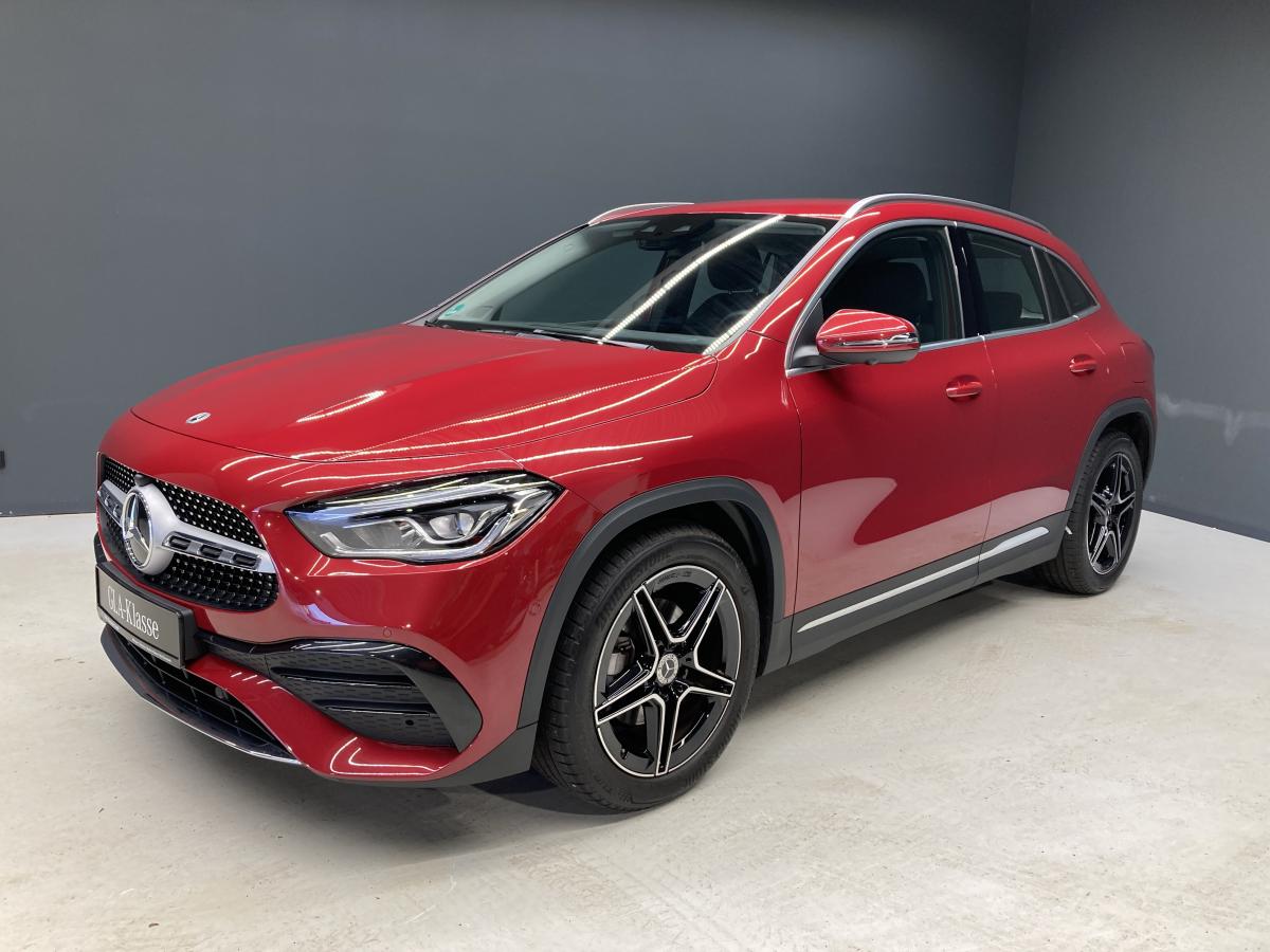 Foto - Mercedes-Benz GLA 200 AMG Line MBUX LED Totwinkel