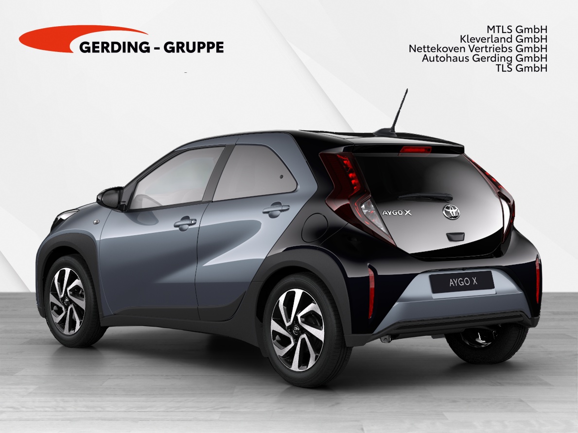 Aygo X Team Deutschland Khaki***