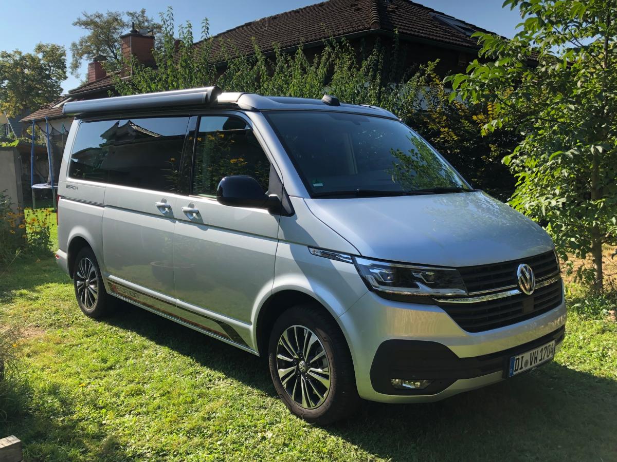 Foto - Volkswagen T6.1 California Beach