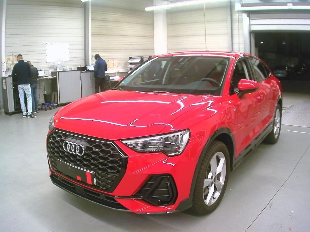 Foto - Audi Q3 Sportback 45 TFSIe S line Black AHK ACC PDC Navi Sitzhzg