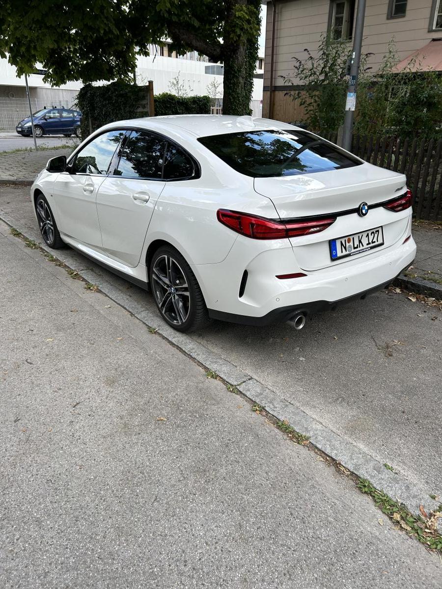 Foto - BMW 218 Gran Coupé