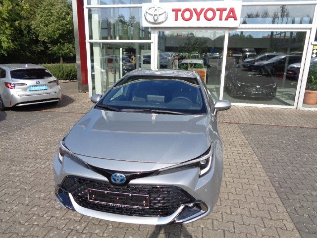 Foto - Toyota Corolla 1.8 Hybrid Touring Sports Team Deutschland