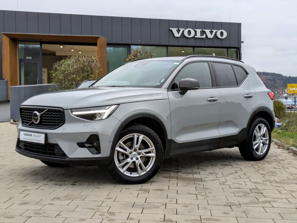 Foto - Volvo XC 40 B4 B DKG Plus Dark