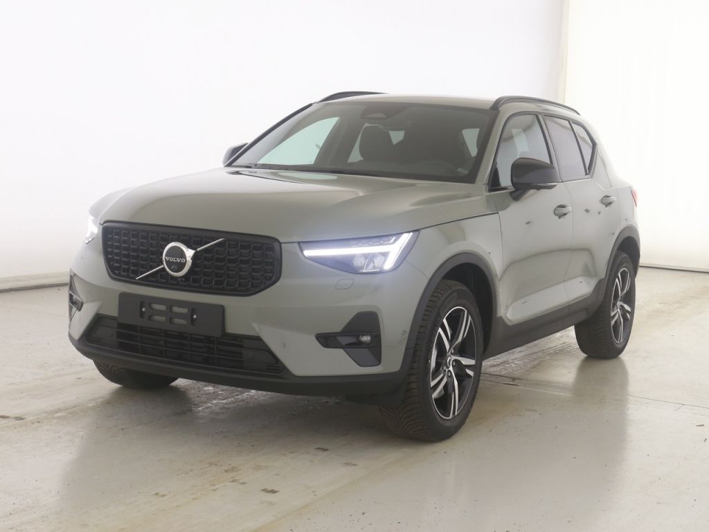 Foto - Volvo XC 40 B4 B DKG Plus Dark