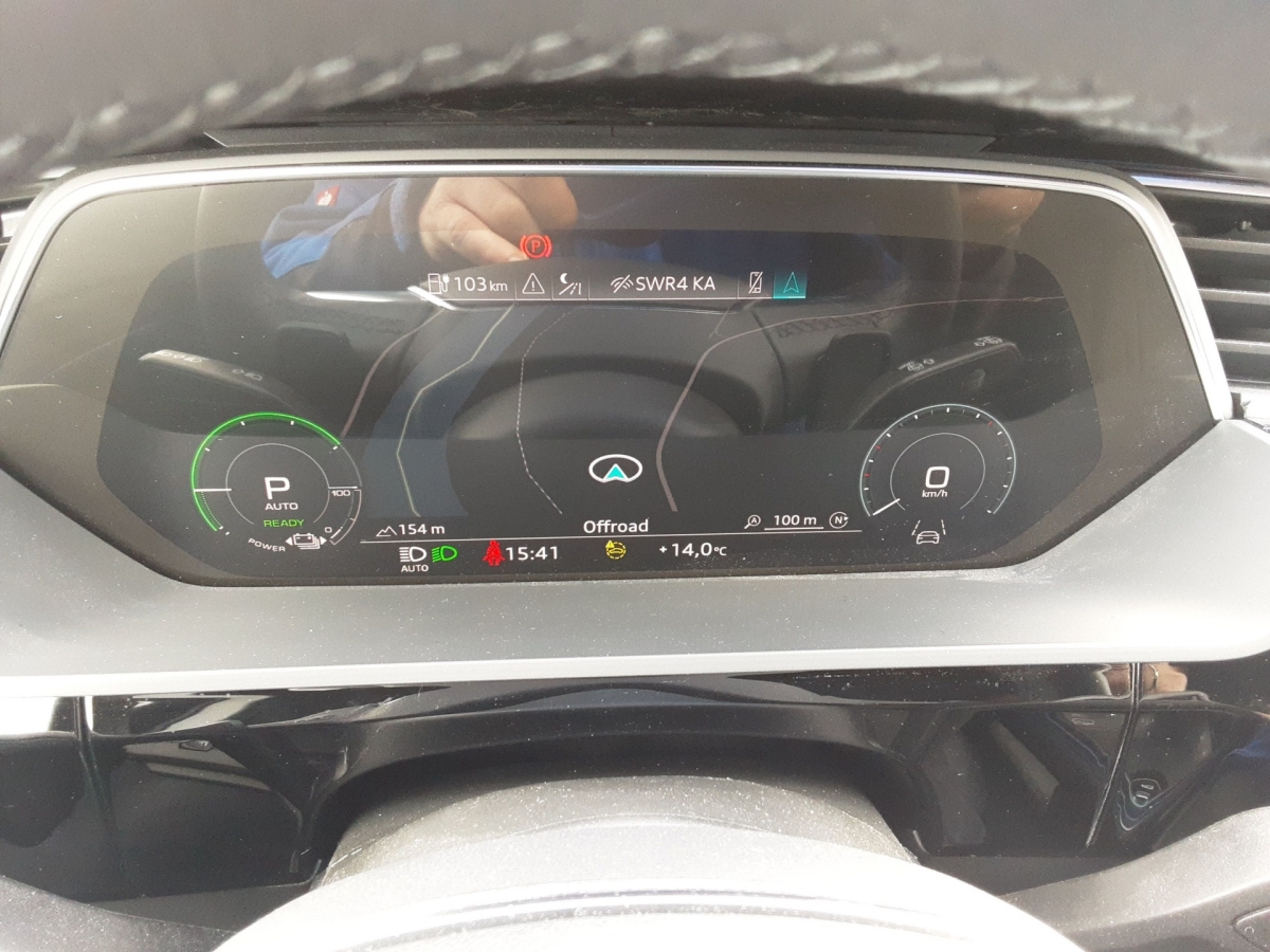 Foto - Audi e-tron advanced 55 qu. HUD Matrix AHK NSicht