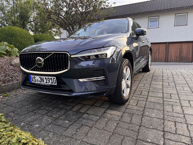 Foto - Volvo XC 60 B4 B Core MildHybrid (inkl. Wartung und Verschleiß)