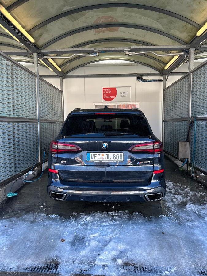 Foto - BMW X5 M50i