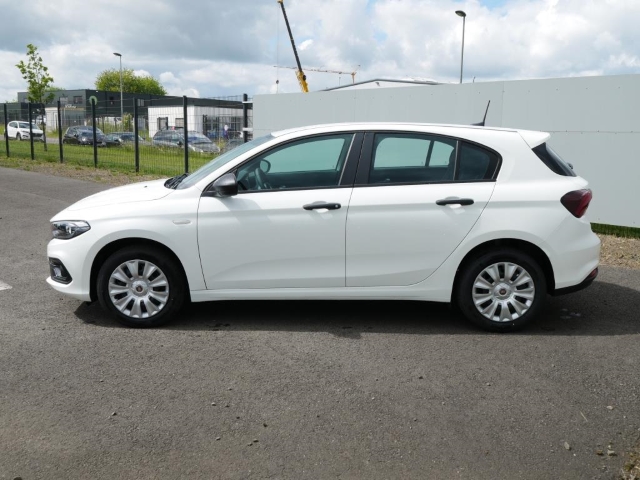 Foto - Fiat Tipo LIFE 5T HYBRID 1.5 GSE 130PS DCT KAMERA PDC APPLE CARPLAY