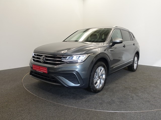 Foto - Volkswagen Tiguan Allspace 2.0 TDI DSG "LIFE" AHK NAVI LED KAMERA