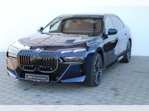 BMW 740 d Limousine // Innovationspaket // M Sportpaket Pro// Individual Tansanitblau metallic