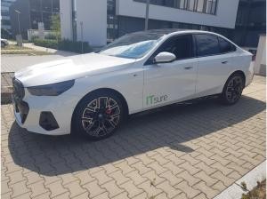 BMW i5 eDrive40