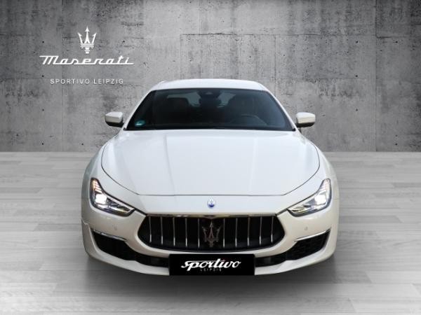 Foto - Maserati Ghibli GranLusso Diesel