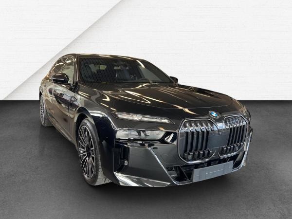 Foto - BMW 740 d Xdrive PANO AHK STANDH ACC AKTIVSITZE RSE 21"