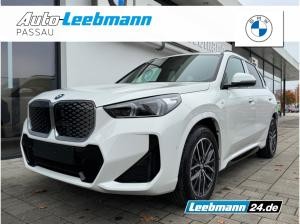 BMW iX1 xDrive30 M-Sportpaket PremiumPaket/DrivAssi