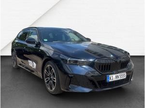 BMW 520 d Touring LED PANO AHK 360° SITZBELÜFTUNG 19"