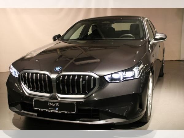 Foto - BMW i5 xDrive40 Limousine **0,5% Versteuerung und 25%+ Nachlass bis Zulassung 12/2024 (BESCHREIBUNG LESEN)*