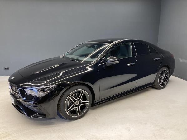 Foto - Mercedes-Benz CLA 180 Coupe Edition AMG 360CAM Pano Multibeam