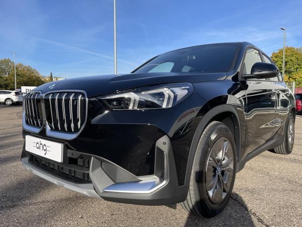 BMW iX1 für 387,00 € brutto leasen