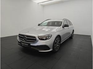 Mercedes-Benz E 220 d T Avantgarde+Night+Distronic+AHK+CarPlay