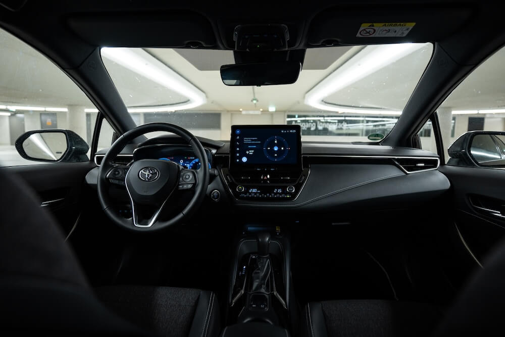 toyota corolla 2024 cockpit